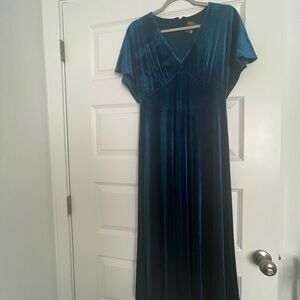 Taylor Blue Velvet Dress